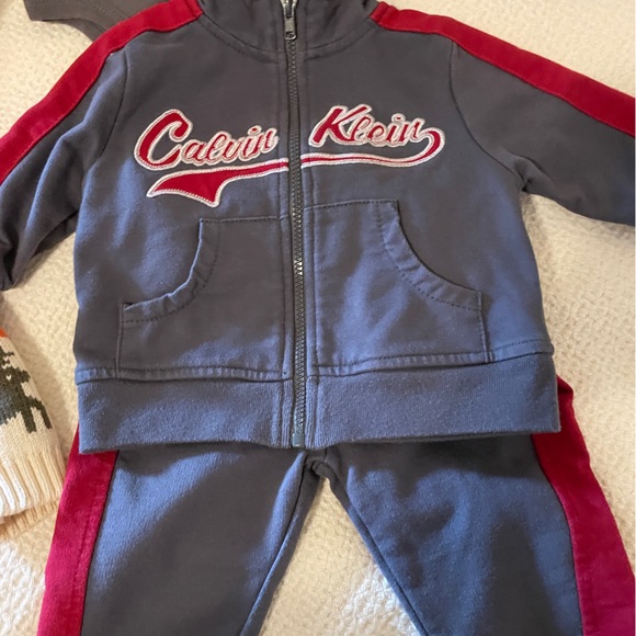 25+ Items Baby Clothes Bundle - Picture 6 of 8